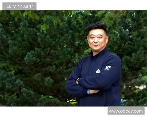 吴冠希：从默默无闻到闪耀赛场的篮球新星成长之路