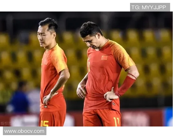 火箭队与国王队激战正酣NBA赛季精彩对决引发球迷热议